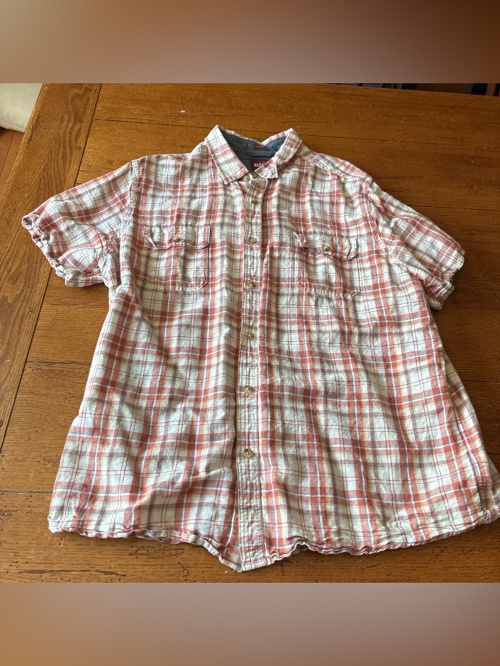 Casual Short-Sleeve Plaid Button-Down Shirt - White & Orange